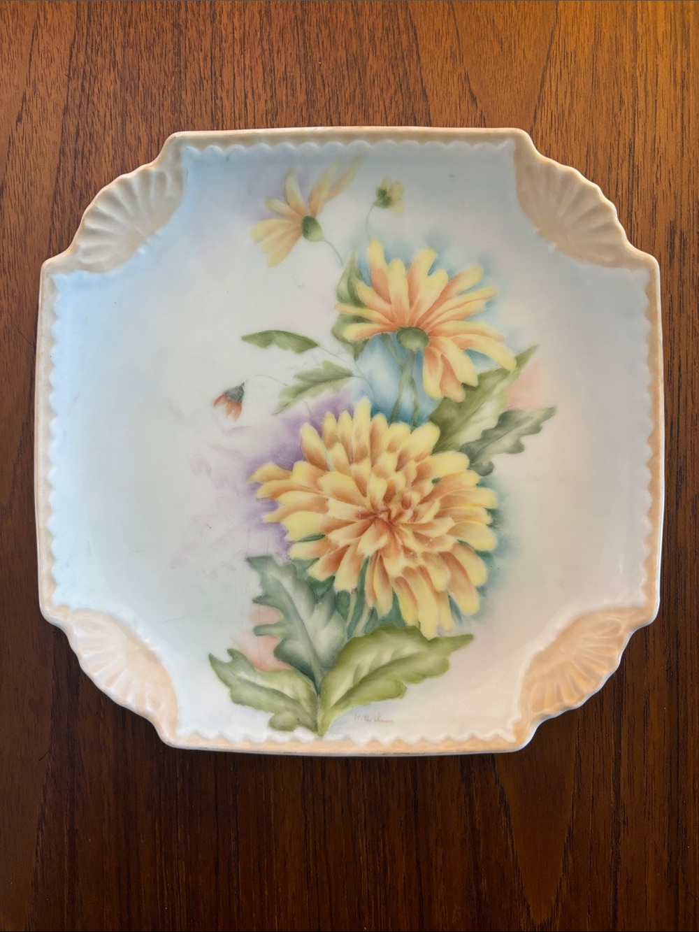 Vintage IPAT Hand-Painted Plate Flowers/Chrysanthemum Porcelain Wall Hanging